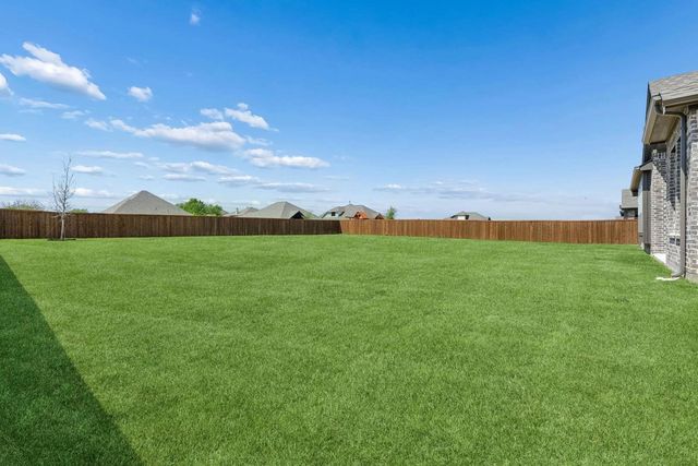 201 Cross Timbers Street, Azle, TX 76020