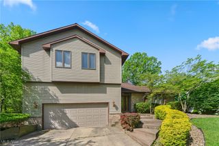 520 Stonybrook Lane, Canfield, OH 44406