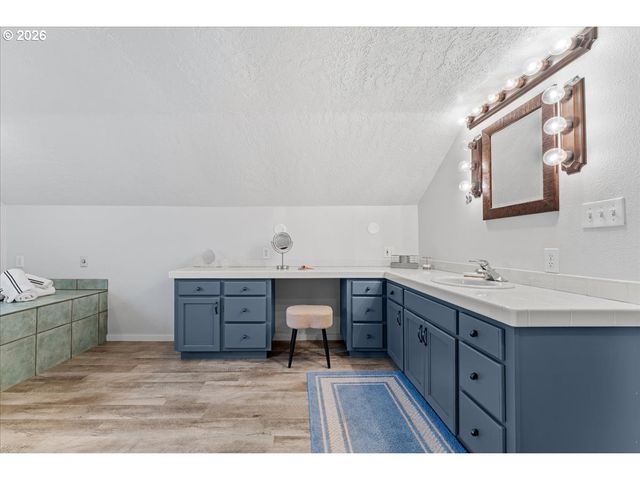 4420 Ne 31ST Ave, Portland, OR 97211