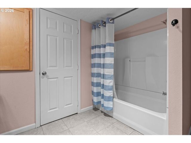 4420 Ne 31ST Ave, Portland, OR 97211