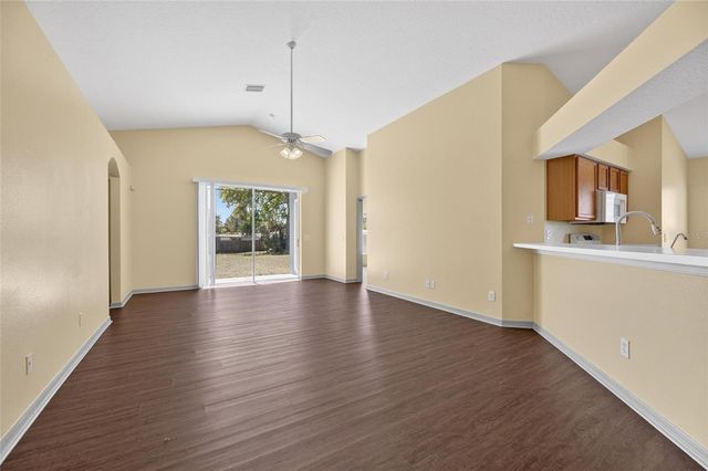 813 CRISTELLE JEAN DRIVE, Ruskin, FL 33570