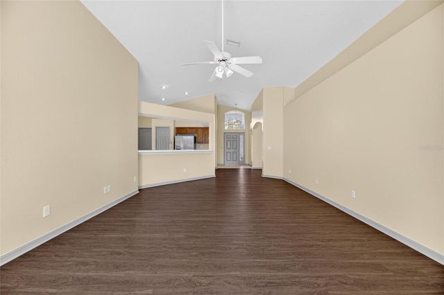 813 CRISTELLE JEAN DRIVE, Ruskin, FL 33570