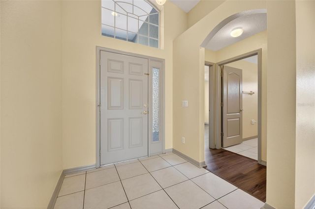 813 CRISTELLE JEAN DRIVE, Ruskin, FL 33570