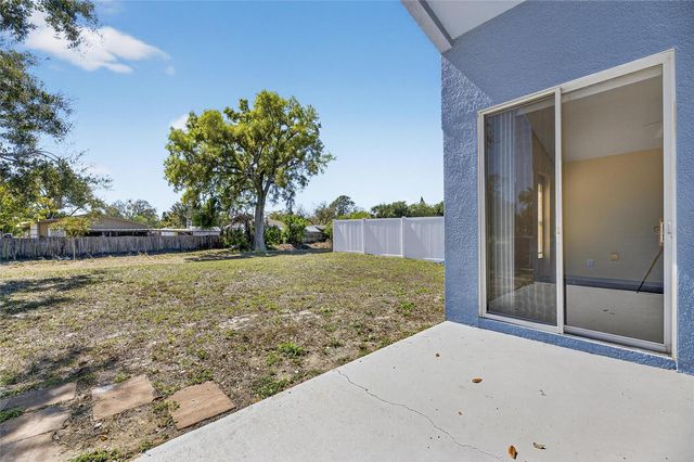 813 CRISTELLE JEAN DRIVE, Ruskin, FL 33570