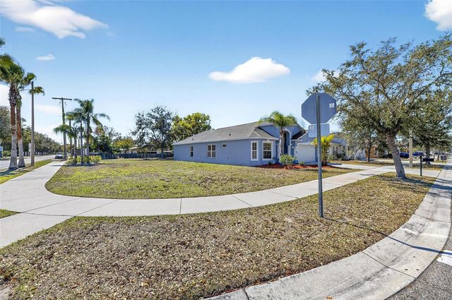 813 CRISTELLE JEAN DRIVE, Ruskin, FL 33570