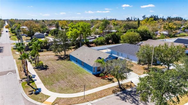 813 CRISTELLE JEAN DRIVE, Ruskin, FL 33570