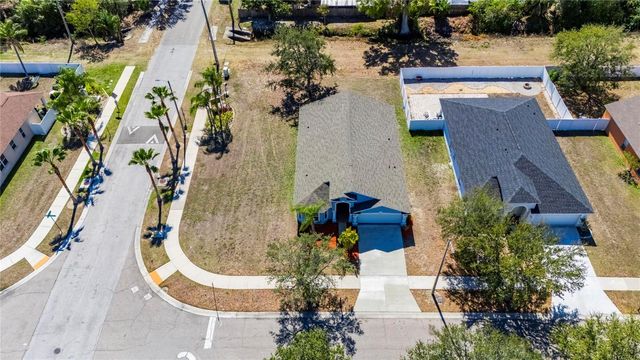 813 CRISTELLE JEAN DRIVE, Ruskin, FL 33570