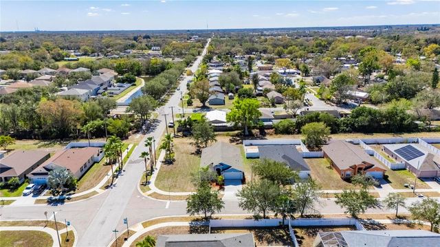 813 CRISTELLE JEAN DRIVE, Ruskin, FL 33570