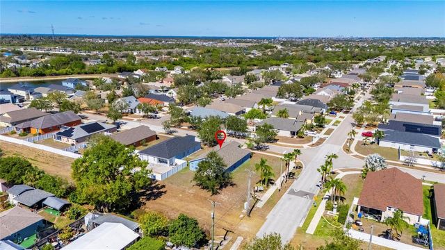 813 CRISTELLE JEAN DRIVE, Ruskin, FL 33570