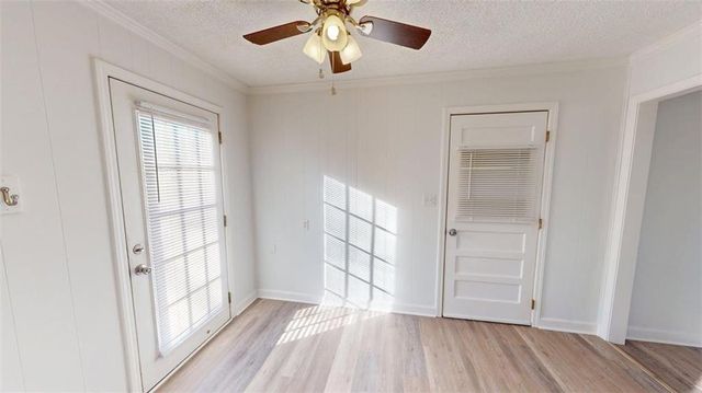 11221 W 69th Street, Shawnee, KS 66203