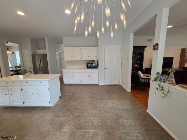 19 Goldenrod Dr, Montgomery Twp., NJ 08502