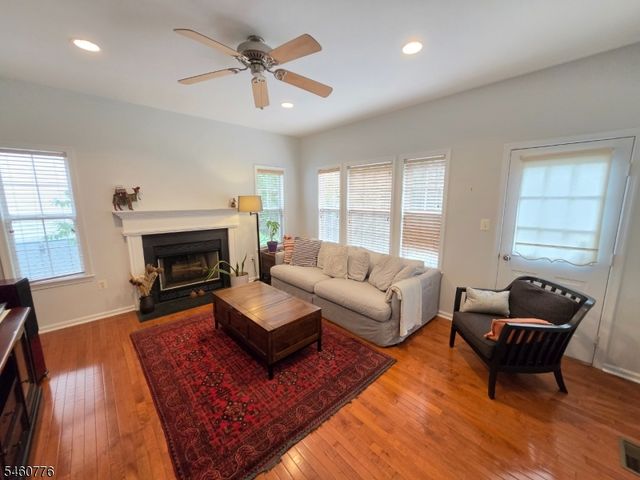 19 Goldenrod Dr, Montgomery Twp., NJ 08502