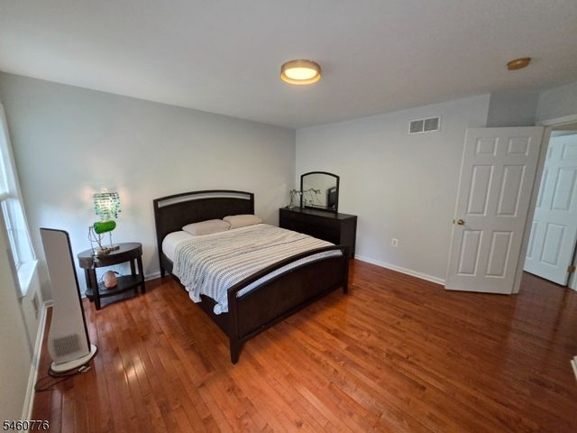 19 Goldenrod Dr, Montgomery Twp., NJ 08502