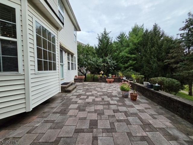 19 Goldenrod Dr, Montgomery Twp., NJ 08502