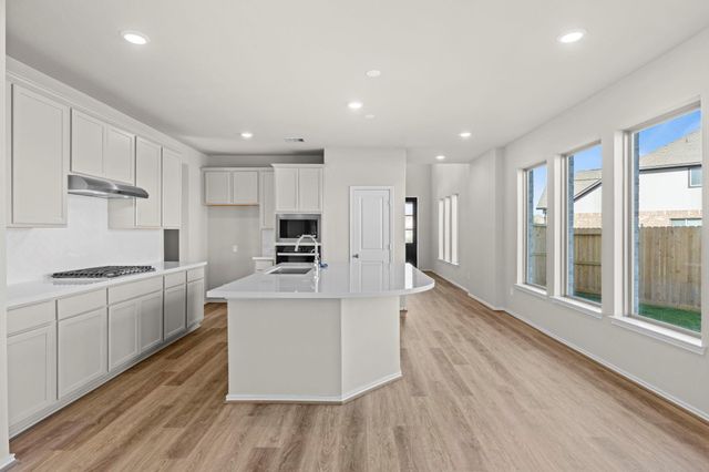 102 Mercury Sky Road, Richmond, TX 77406