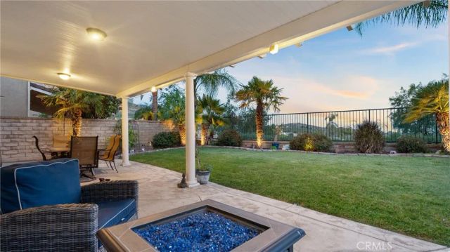 22238 Evening Star Court, Saugus, CA 91390