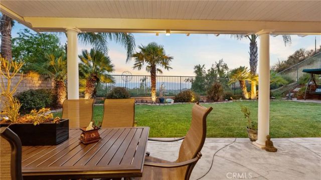 22238 Evening Star Court, Saugus, CA 91390