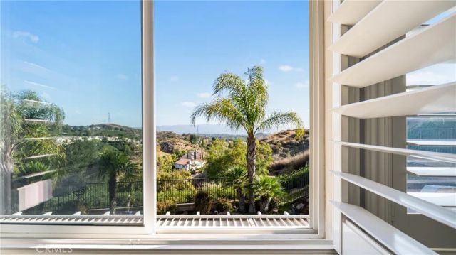22238 Evening Star Court, Saugus, CA 91390