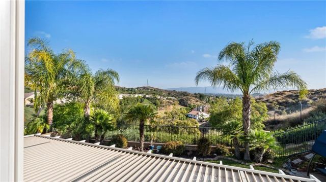 22238 Evening Star Court, Saugus, CA 91390