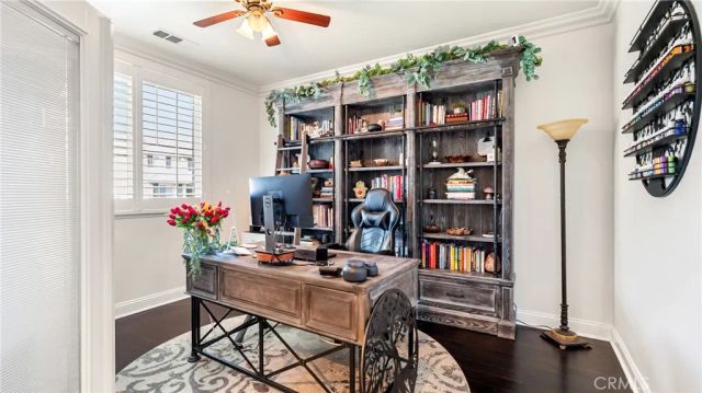 22238 Evening Star Court, Saugus, CA 91390