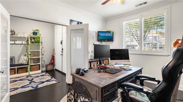 22238 Evening Star Court, Saugus, CA 91390