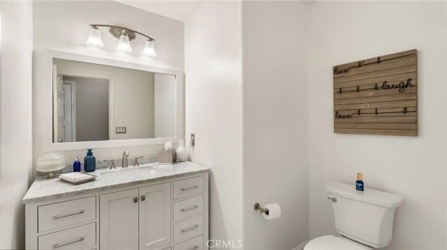 22238 Evening Star Court, Saugus, CA 91390