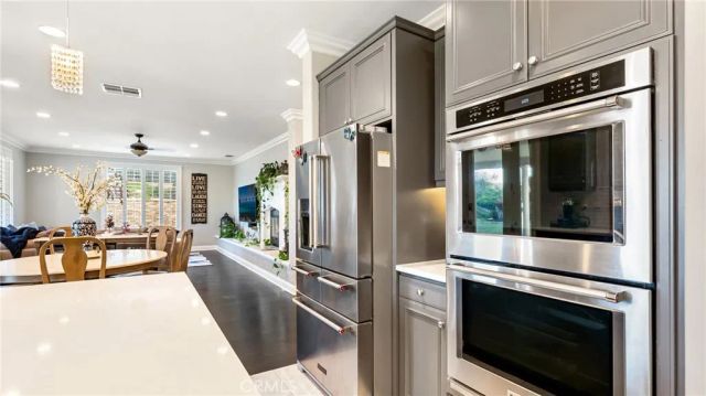 22238 Evening Star Court, Saugus, CA 91390