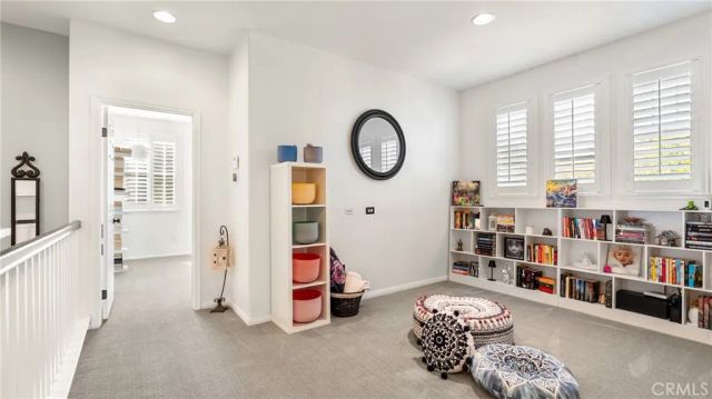 22238 Evening Star Court, Saugus, CA 91390