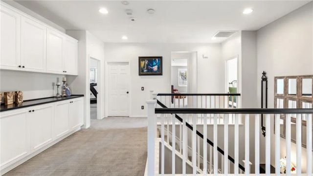 22238 Evening Star Court, Saugus, CA 91390