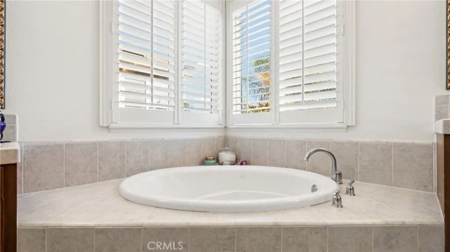 22238 Evening Star Court, Saugus, CA 91390