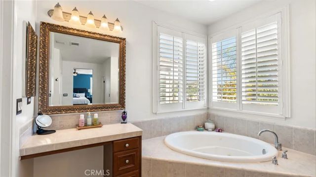 22238 Evening Star Court, Saugus, CA 91390