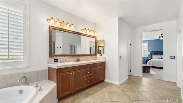 22238 Evening Star Court, Saugus, CA 91390