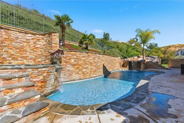 22238 Evening Star Court, Saugus, CA 91390