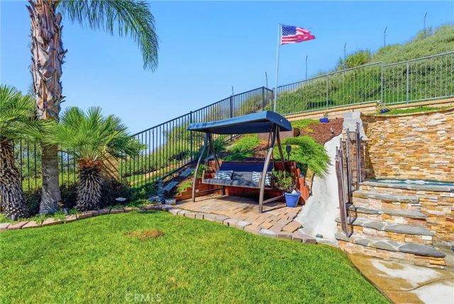 22238 Evening Star Court, Saugus, CA 91390