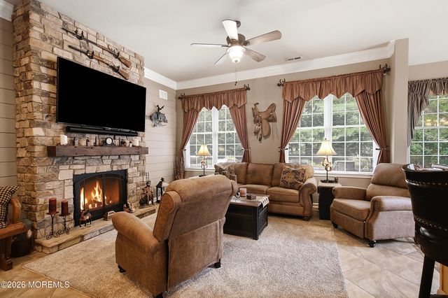27 Sawgrass Street, Jackson, NJ 08527