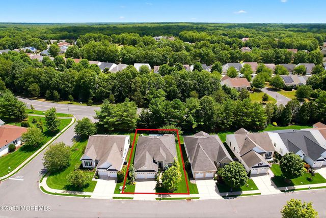 27 Sawgrass Street, Jackson, NJ 08527