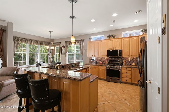 27 Sawgrass Street, Jackson, NJ 08527