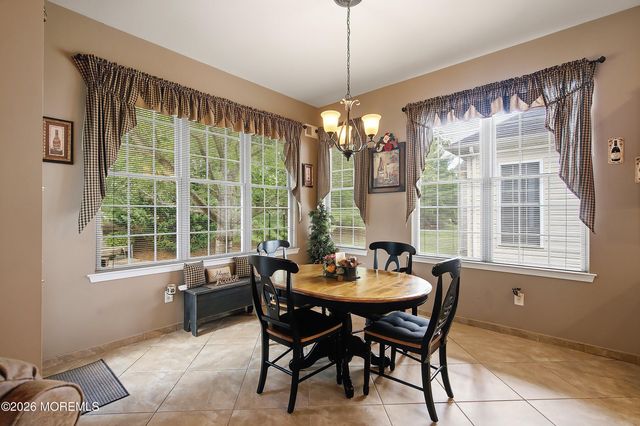 27 Sawgrass Street, Jackson, NJ 08527