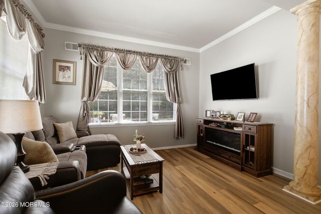 27 Sawgrass Street, Jackson, NJ 08527