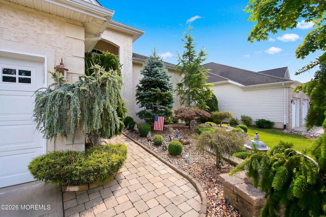 27 Sawgrass Street, Jackson, NJ 08527