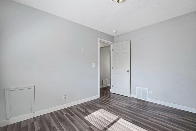 1458 E 22nd Avenue, Columbus, OH 43211