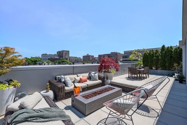 691 Massachusetts Avenue 602, Boston, MA 02118