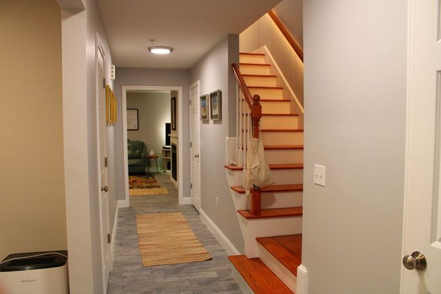 10 N Court St. 3, Fall River, MA 02720