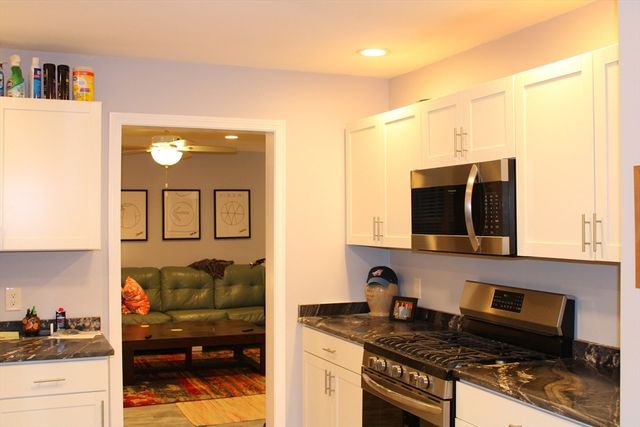 10 N Court St. 3, Fall River, MA 02720