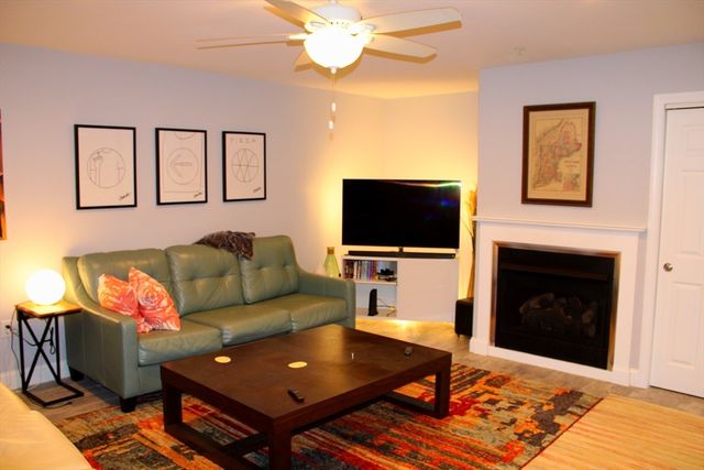 10 N Court St. 3, Fall River, MA 02720