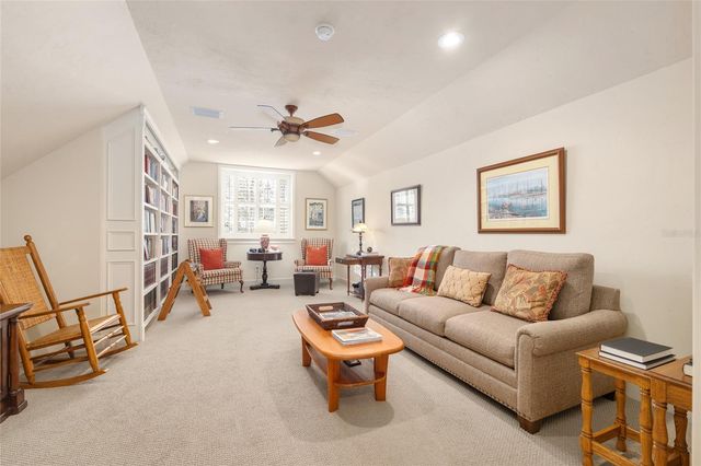 13566 NW 8TH ROAD, Newberry, FL 32669