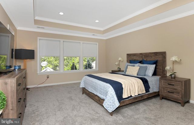 51 MALSBURY ST, Robbinsville, NJ 08691