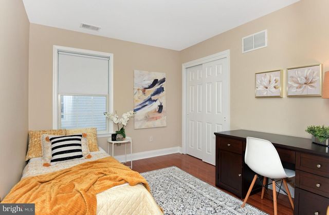 51 MALSBURY ST, Robbinsville, NJ 08691