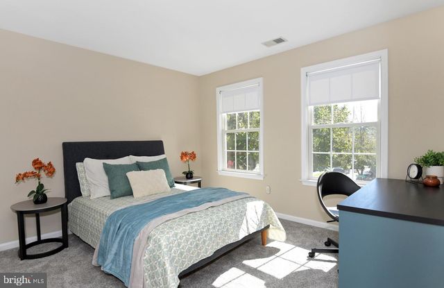 51 MALSBURY ST, Robbinsville, NJ 08691