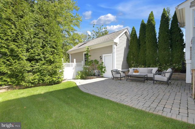 51 MALSBURY ST, Robbinsville, NJ 08691